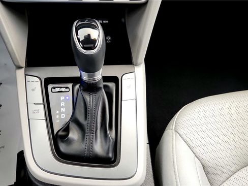 Used 2019 Hyundai Elantra Limited w/ Ultimate Package 02 image 29