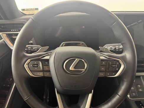 Used 2024 Lexus GX 550 w/ Accessory Package (Z1) AWD/4WD image 12