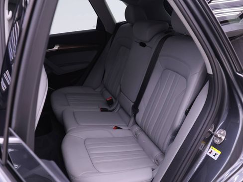 Certified 2023 Audi Q5 2.0T Premium w/ Convenience Package AWD/4WD image 13