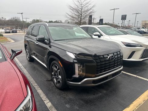 Used 2025 Hyundai Palisade Limited image 1