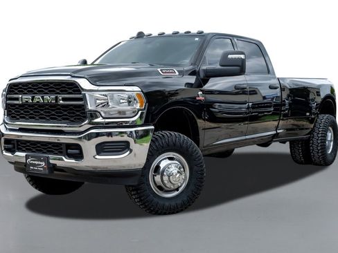 Used 2023 RAM 3500 Tradesman image 4