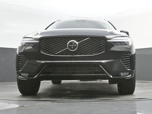 New 2026 Volvo XC60 B5 Plus w/ Climate Package AWD/4WD image 38