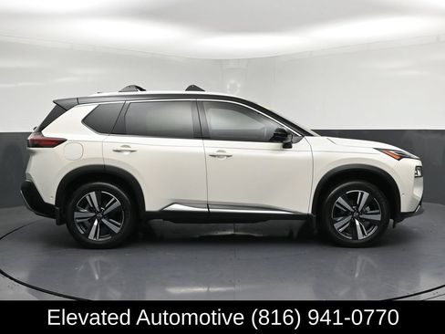 Used 2023 Nissan Rogue Platinum w/ Platinum Premium Package AWD/4WD image 28
