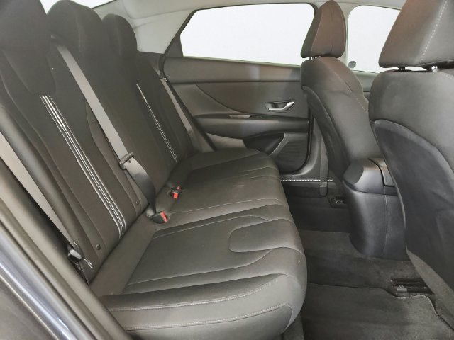 Used 2021 Hyundai Elantra SEL w/ Convenience Package FWD image 25