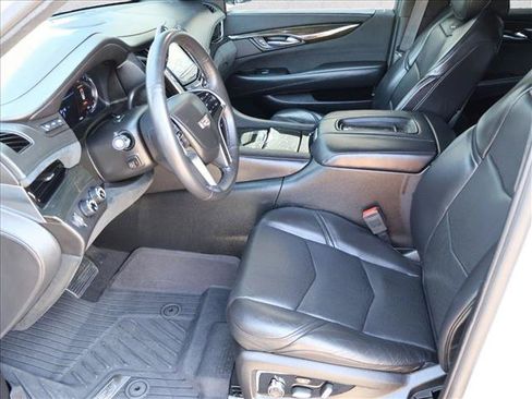 Used 2017 Cadillac Escalade Platinum AWD/4WD image 23