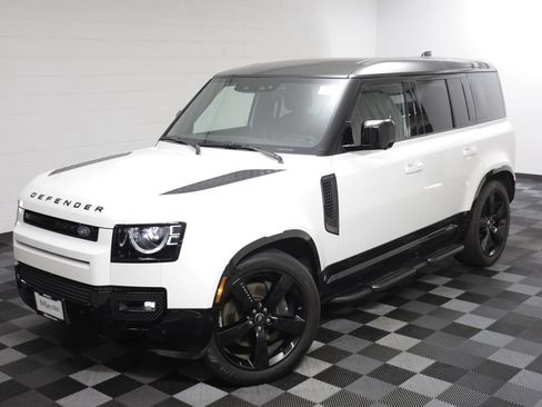 Certified 2025 Land Rover Defender 110 X-Dynamic SE AWD/4WD image 2