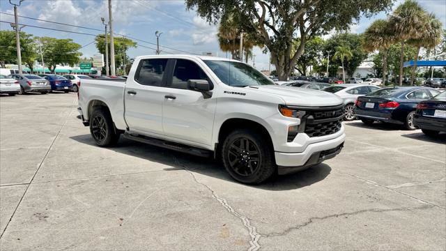 Used 2025 Chevrolet Silverado 1500 Custom w/ Turbomax Blackout Package RWD image 12