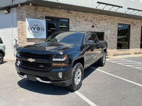 Used 2018 Chevrolet Silverado 1500 LT w/ All Star Edition AWD/4WD image 1