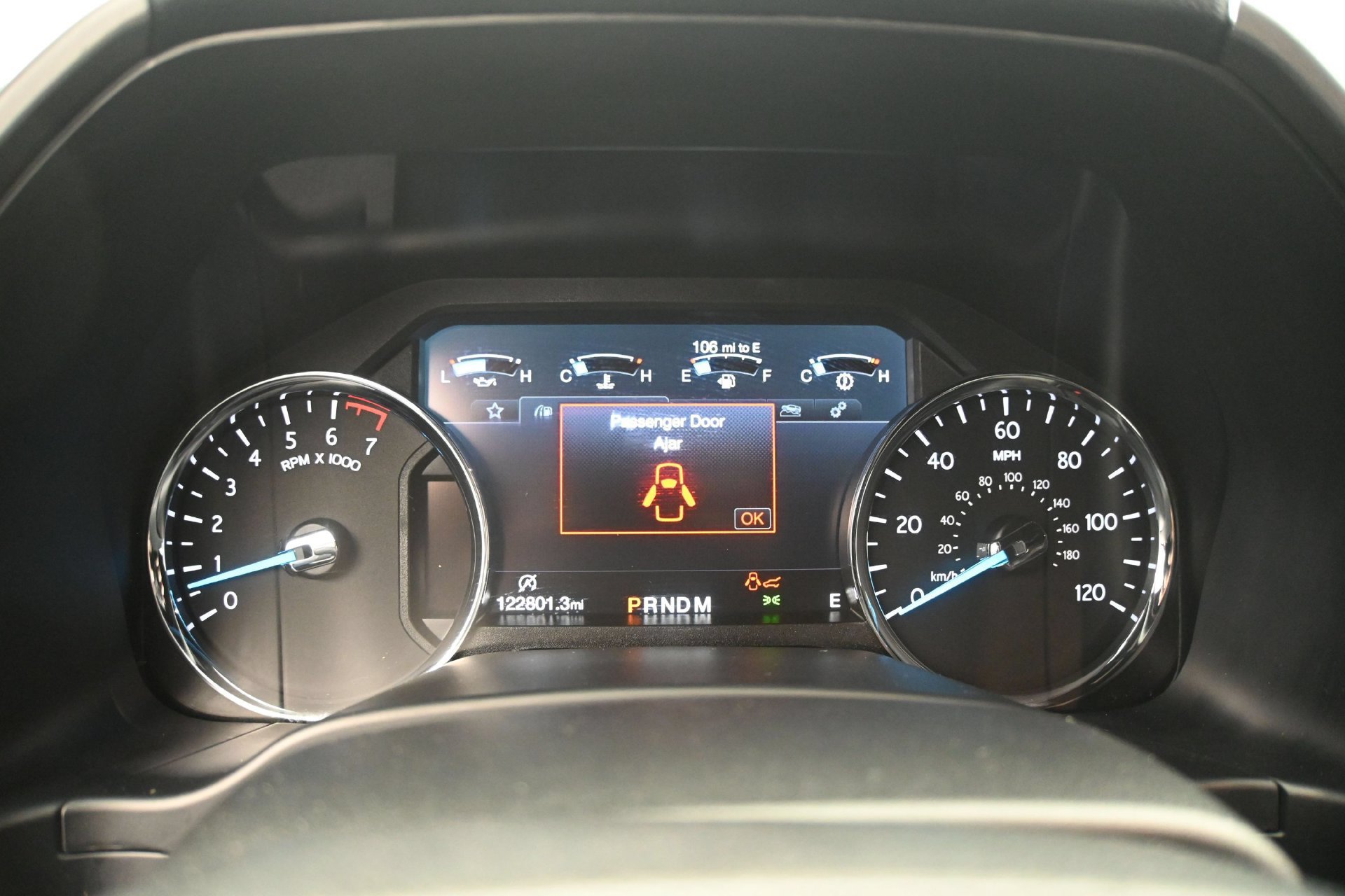 Used 2019 Ford Expedition XLT w/ Equipment Group 202A AWD/4WD image 26