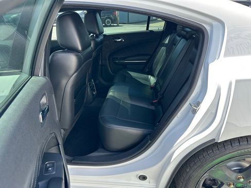 Used 2013 Dodge Charger R/T RWD image 19