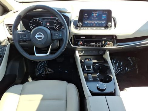 Used 2023 Nissan Rogue SL AWD/4WD image 16