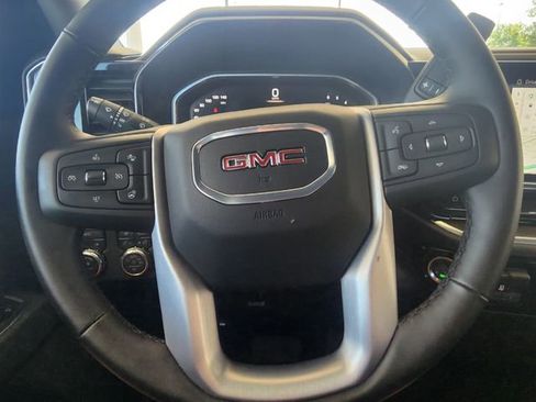 Used 2026 GMC Sierra 1500 SLT AWD/4WD image 27
