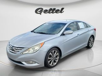 Used 2013 Hyundai Sonata SE FWD video 1