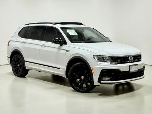 Used 2021 Volkswagen Tiguan SE R-Line AWD/4WD image 4