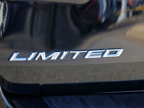 Used 2020 Ford Explorer Limited w/ Class III Trailer Tow Package image 8