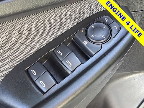 Used 2022 Chevrolet TrailBlazer LT w/ Convenience Package image 18