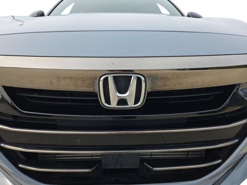 Used 2021 Honda Accord Sport image 32