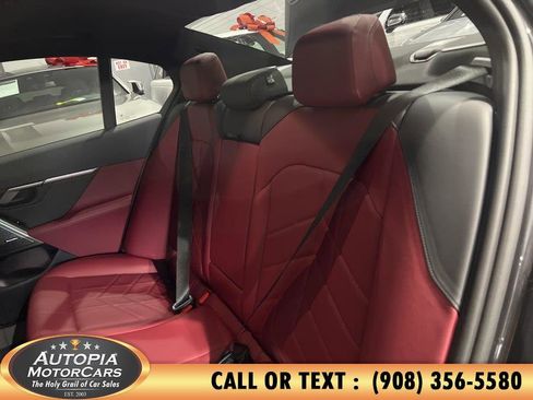 Used 2024 BMW 540i xDrive w/ Premium Package AWD/4WD image 19