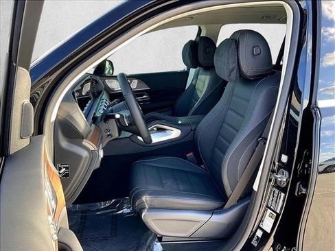 New 2026 Mercedes-Benz GLS 450 4MATIC image 11