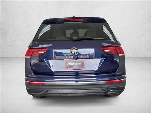 Used 2024 Volkswagen Tiguan SE FWD image 7