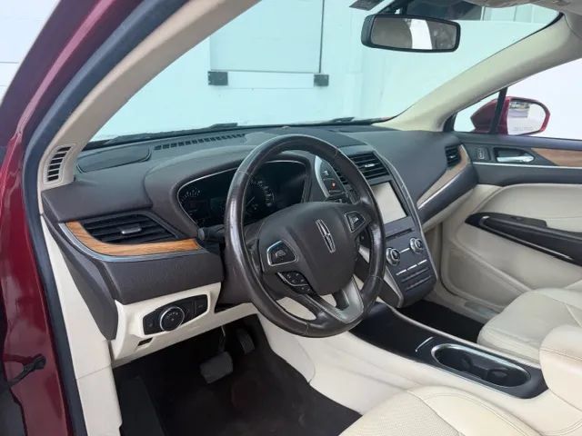 Used 2015 Lincoln MKC FWD w/ Equipment Group 102A Reserve image 9