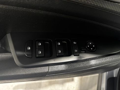 Used 2025 Kia Sportage LX image 17