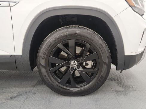 Used 2021 Volkswagen Atlas Cross Sport S image 19