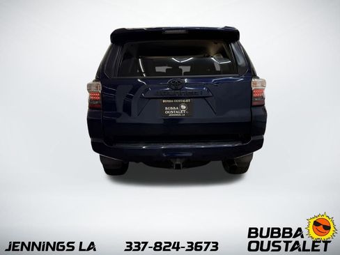 Used 2021 Toyota 4Runner SR5 Premium image 4