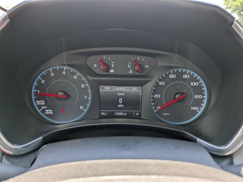 Used 2018 Chevrolet Equinox LS FWD image 33