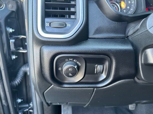 Used 2025 RAM 2500 Big Horn AWD/4WD image 25