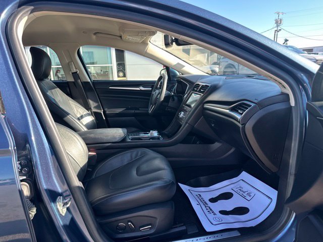 Used 2019 Ford Fusion Energi Titanium FWD image 8