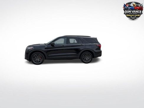 Used 2025 Ford Explorer ST-Line w/ ST-Line Street Pack AWD/4WD image 2