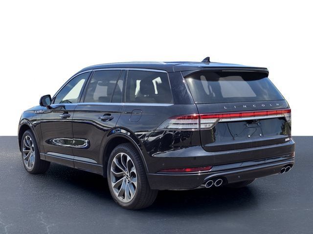 Used 2022 Lincoln Aviator Grand Touring w/ Elements Package Plus AWD/4WD image 13