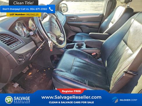 Used 2015 Dodge Grand Caravan R/T w/ Driver Convenience Group image 9