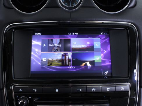 Used 2017 Jaguar XJ L Portfolio RWD image 25