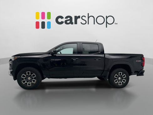 Used 2024 Chevrolet Colorado Z71 w/ Safety Package AWD/4WD image 2