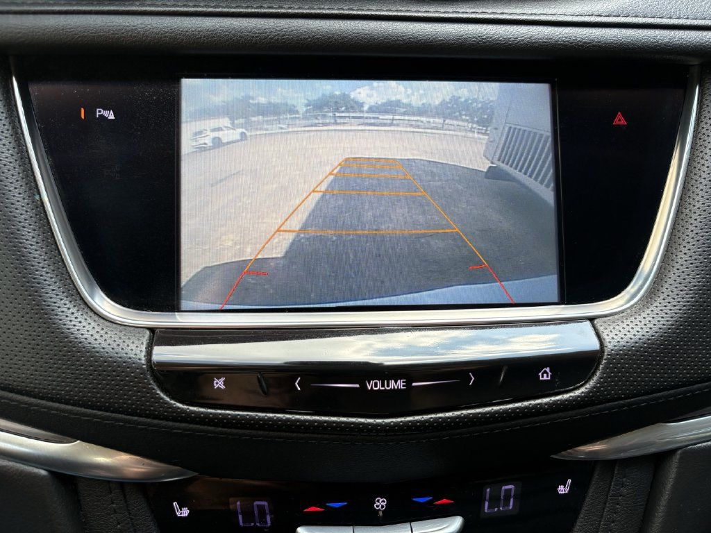 Used 2017 Cadillac XT5 Luxury w/ Driver Awareness Package FWD image 18