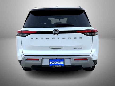 Used 2024 Nissan Pathfinder SL image 6