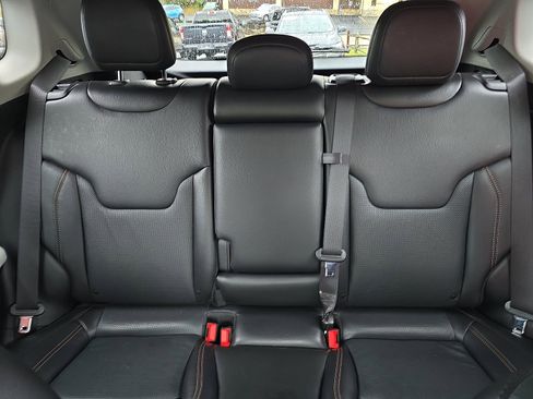 Used 2022 Jeep Compass Limited image 20