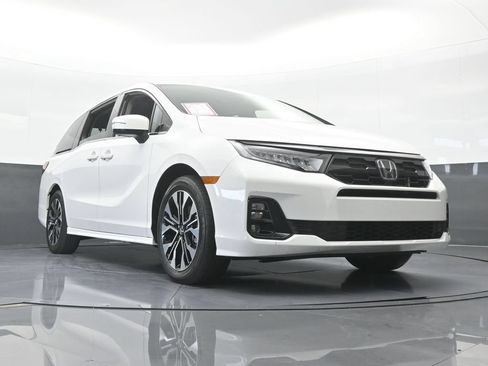 Used 2025 Honda Odyssey Elite image 71
