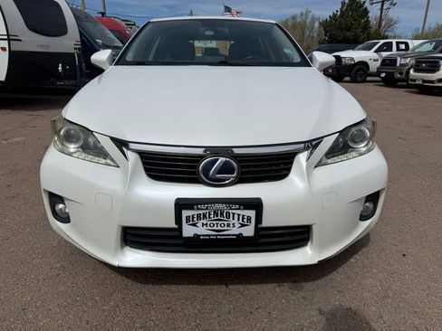 Used 2013 Lexus CT 200h w/ Premium Pkg w/Navigation FWD image 8