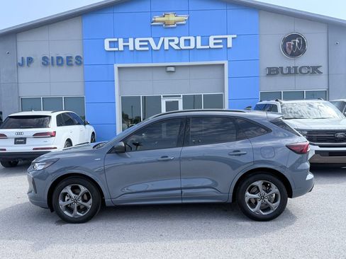 Used 2023 Ford Escape ST-Line w/ Tech Pack #1 FWD image 4
