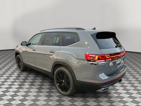 New 2026 Volkswagen Atlas SE FWD image 5