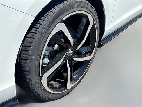 Used 2024 Honda Accord Sport image 30