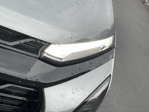 Used 2025 Chevrolet Equinox RS w/ Safety and Technology Package image 10