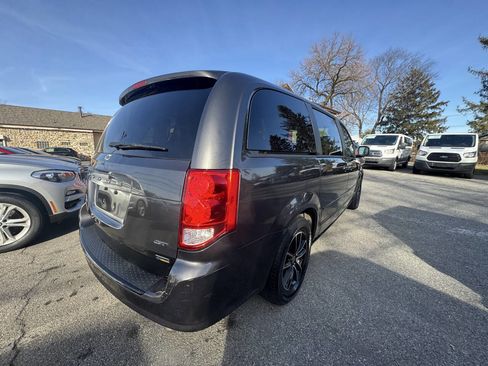 Used 2017 Dodge Grand Caravan GT image 8