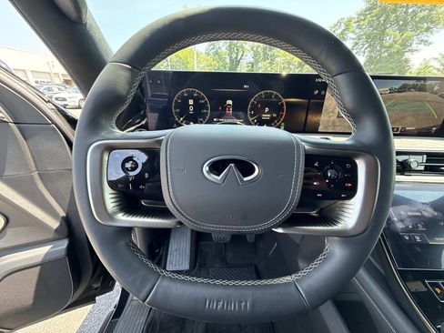 Used 2025 INFINITI QX80 Autograph AWD/4WD image 11