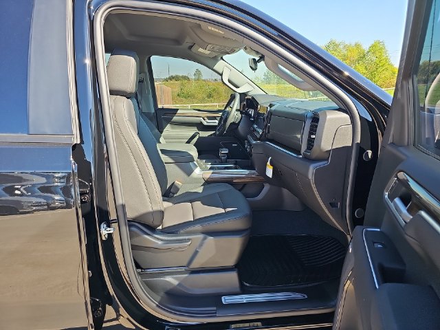 New 2026 Chevrolet Silverado 1500 RST w/ Convenience Package II AWD/4WD image 28