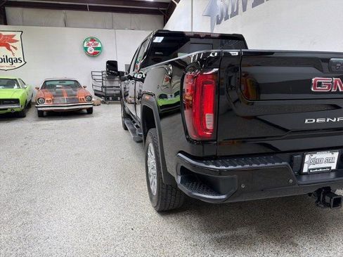 Used 2020 GMC Sierra 2500 Denali w/ Denali Ultimate Package AWD/4WD image 9