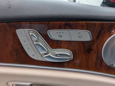 Used 2017 Mercedes-Benz E 300 image 16